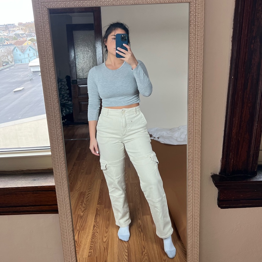 Aritzia Maeve Cargo Pant
